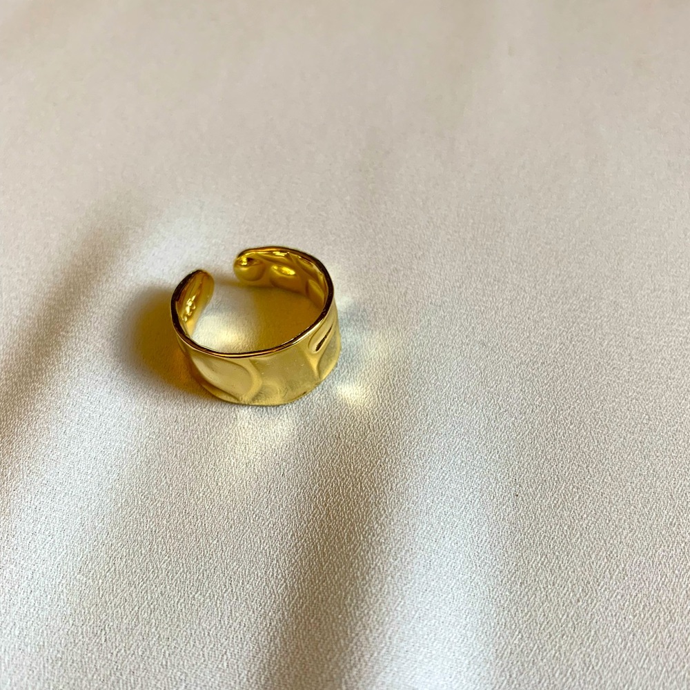 [🍍2 for $22] Statement Gold Hammered Ring